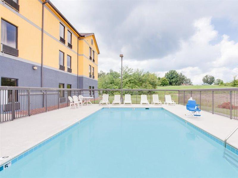 Super 8 By Wyndham Crossville Tn Extérieur photo